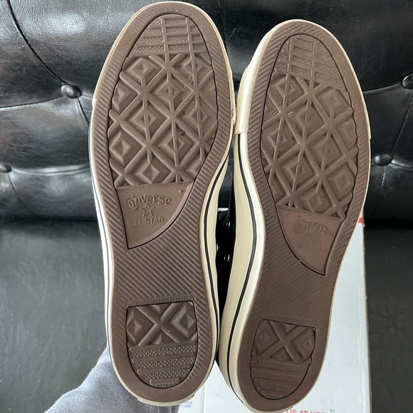 Converse Chuck Taylor All Star Leather Shroud Hi Black Faux Fur Sz 10 Women’s - Picture 6 of 7